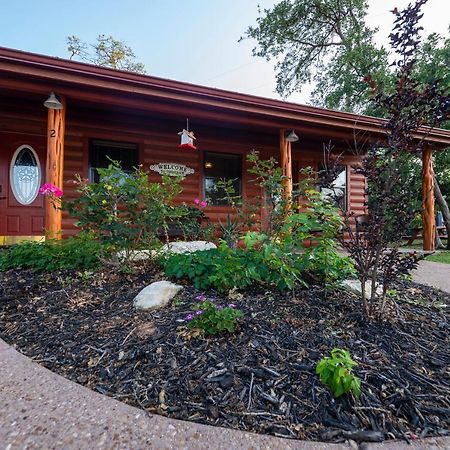 Cabin 1 Rental 15 minutes from Magnolia&Baylor Waco Esterno foto